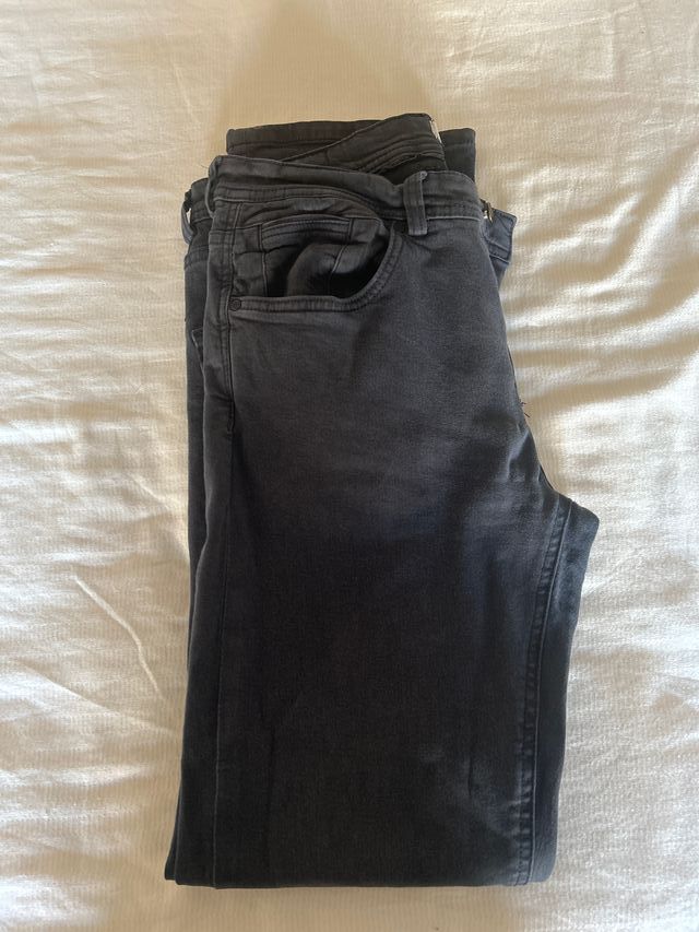 Pantalón vaquero azul chico