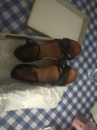 Sandalias de piel NYC talla 37