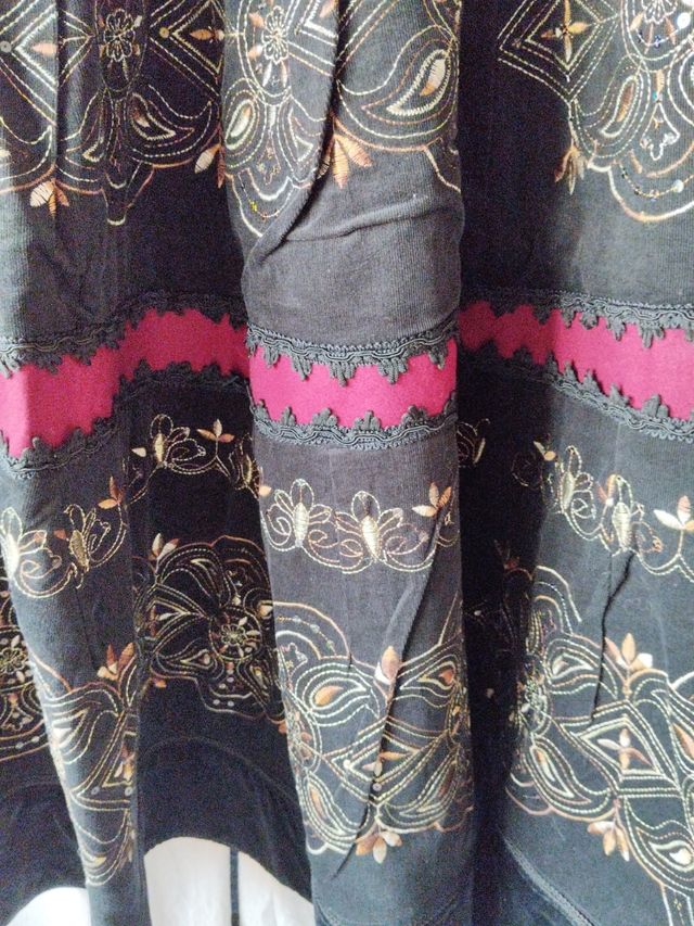 Tovaglia galiziana per costumi regionali, dettagli Dora