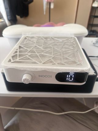 Aspiradora de polvo de uñas portátil