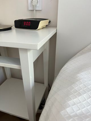 Mesita de noche blanca Ikea