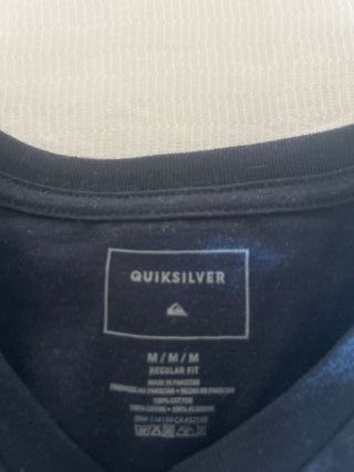 Camiseta Quiksilver Negra Talla M. 