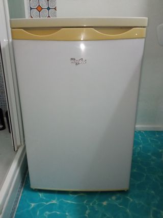 Nevera mini Whirlpool