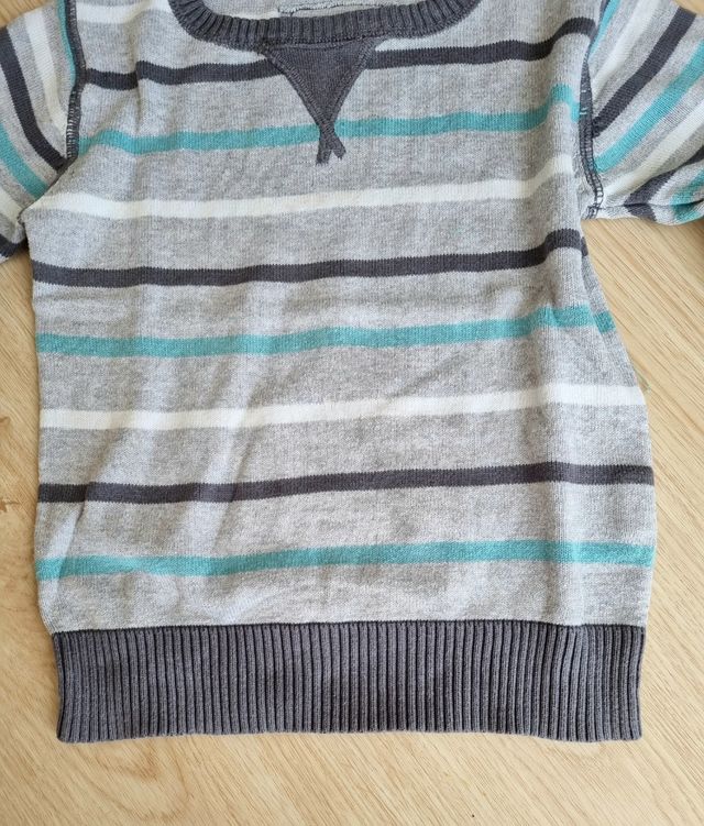 Camisa de rayas para niño