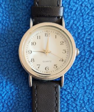 Orologio al quarzo con cinturino in pelle