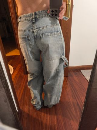 Vaqueros anchos S sin estrenar