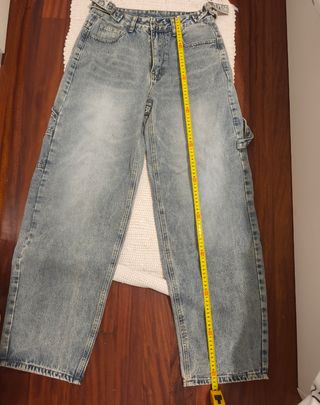 Vaqueros anchos S sin estrenar