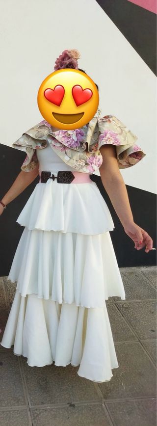Falda flamenca tres volantes