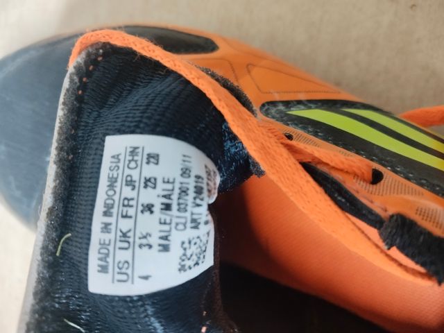 Botas de fútbol Adidas Talla 36