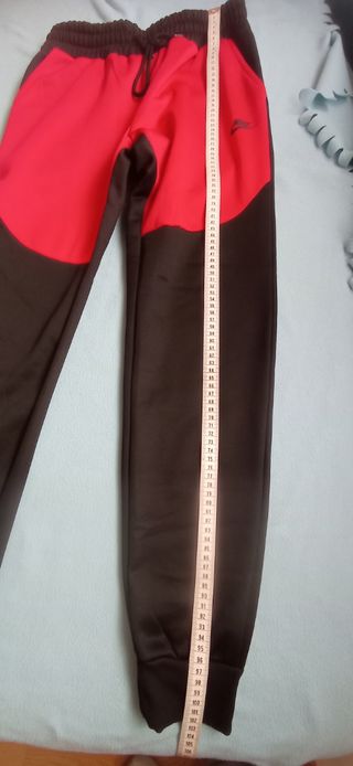 Chándal: sudadera y pantalón