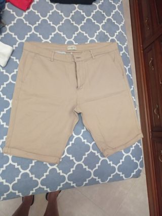 Pantalones cortos beige chinos