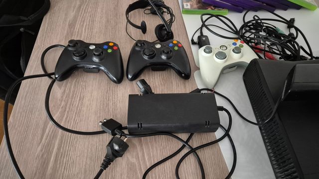 Pack Xbox 360 Kinect + Juegos +  4 Mandos