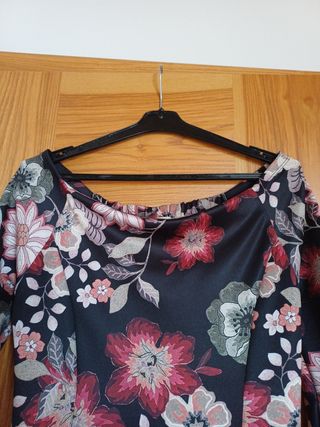 Vestito floreale nero