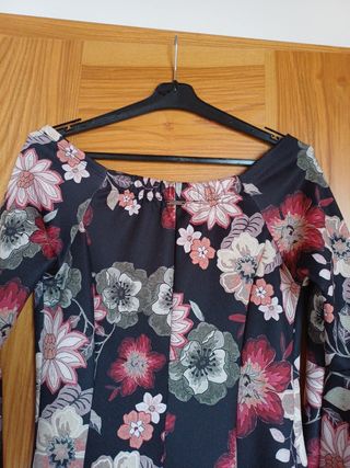 Vestito floreale nero