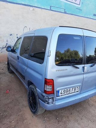 Peugeot Partner 2007 motor 2000 HDI 90  CV .
