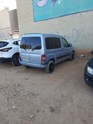 Peugeot Partner 2007 motor 2000 HDI 90  CV .
