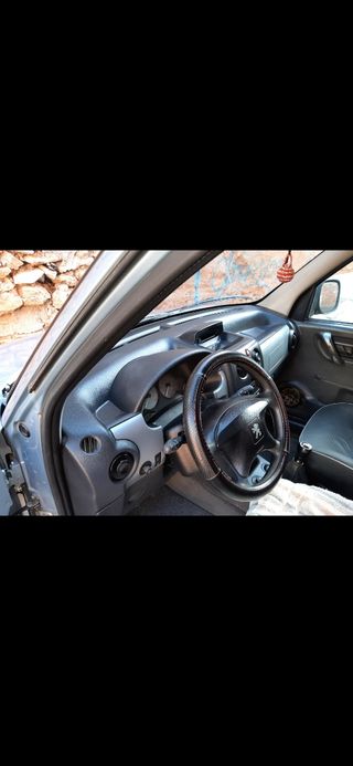 Peugeot Partner 2007 motor 2000 HDI 90  CV .