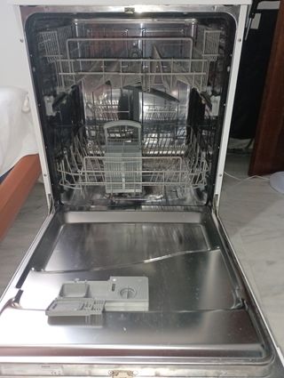 Lavavajillas blanco