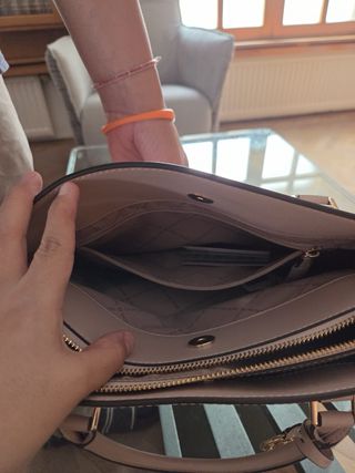 Bolso Michael Kors Beige Cuero