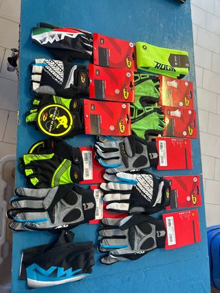 12 paia guanti ciclismo NORTHWAVE