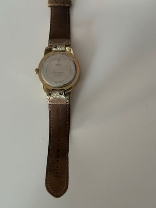 Reloj Guess Dorado y Plateado