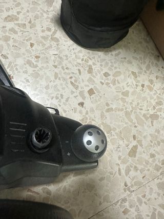 Volante Logitech para PC/PS