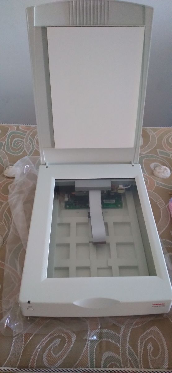 Scanner Umax 610 S