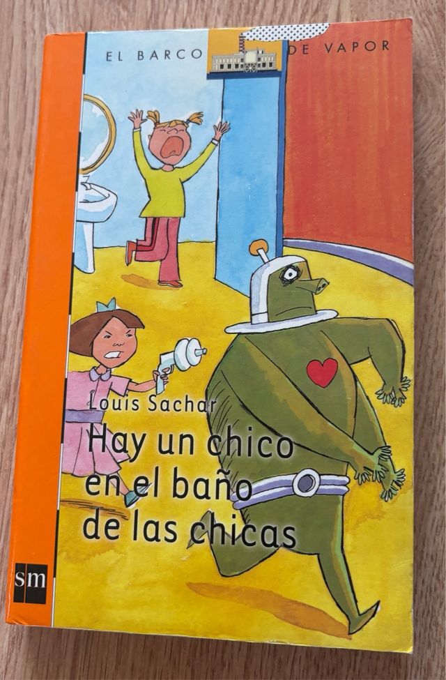 Vendo 3 libros de “El Capitán Calzoncillos”por 15e
