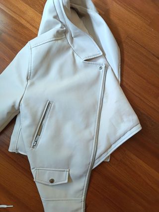 Chiodo simil pelle bambina beige