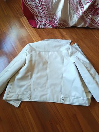 Chiodo simil pelle bambina beige