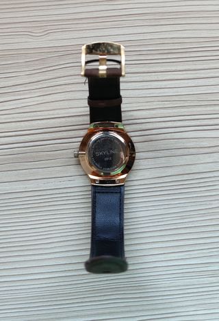 RELOJ SKYLINE COMO NUEVO 