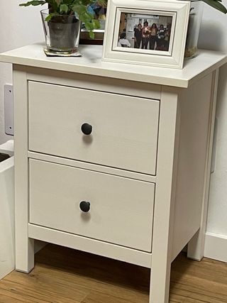 Mesilla de noche blanca Ikea