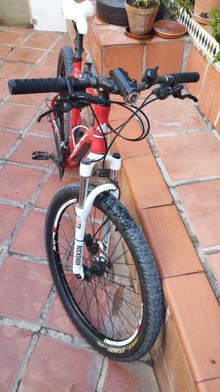 Bicicleta MMR Kuma 26 Rock Shox