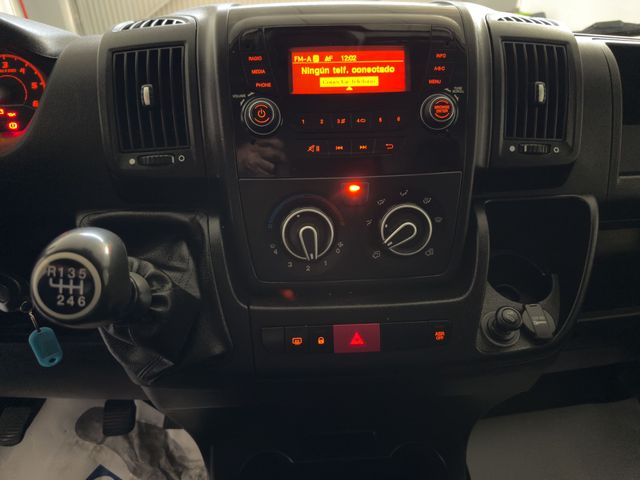 Citroën Jumper BlueHDi 103KW (140CV) Furgón 35L2H2