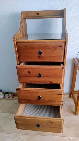 Cómoda 5 cajones Ikea madera