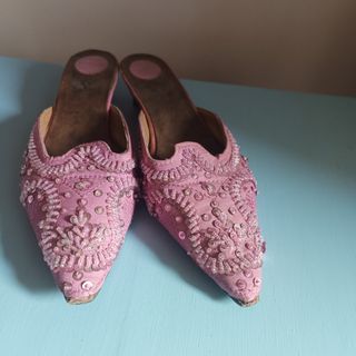 Zuecos rosas N.37 con pedrería