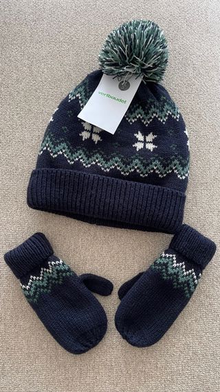 Conjunto Gorro y Manoplas. Talla 2-3 años