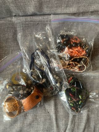 Bracciali e collane misti