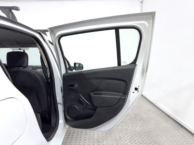 Dacia Sandero Base 1.2 75