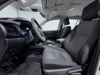 Toyota Hilux 2.4 D-4D Cabina Doble GX