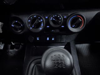 Toyota Hilux 2.4 D-4D Cabina Doble GX