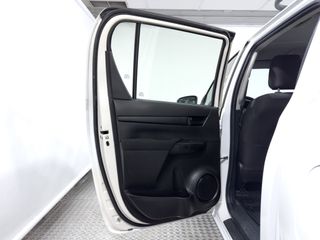 Toyota Hilux 2.4 D-4D Cabina Doble GX