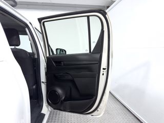 Toyota Hilux 2.4 D-4D Cabina Doble GX