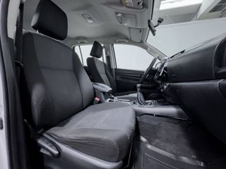 Toyota Hilux 2.4 D-4D Cabina Doble GX