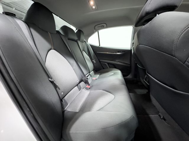 Toyota Camry 2.5 220H Business