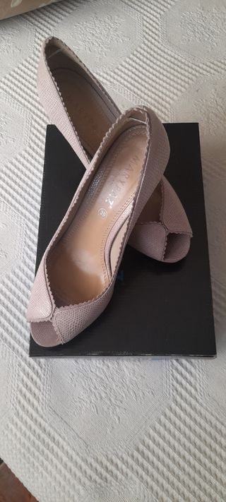 Zapatos de tacón Mary Paz beige talla 39