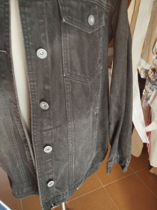 Cazadora tejana negra