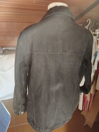 Cazadora tejana negra