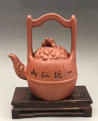 Tetera japonesa con sello de orfebre, CESTA
