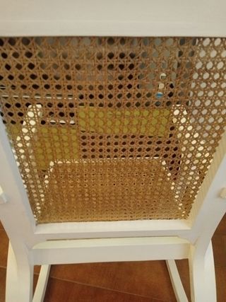 Sedia a dondolo in legno e rattan